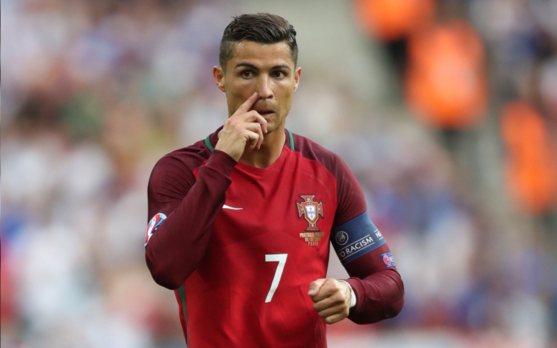 双雄争霸，梅西足球巅峰对决与东契奇篮球激战热火，胜负难料的大胜之夜，梅西与东契奇，足球与篮球的巅峰决战之夜